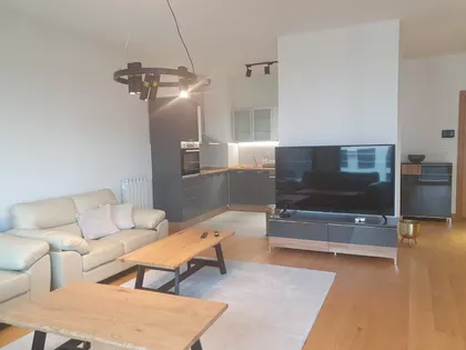 Tadije Sondermajera | 4zida.rs