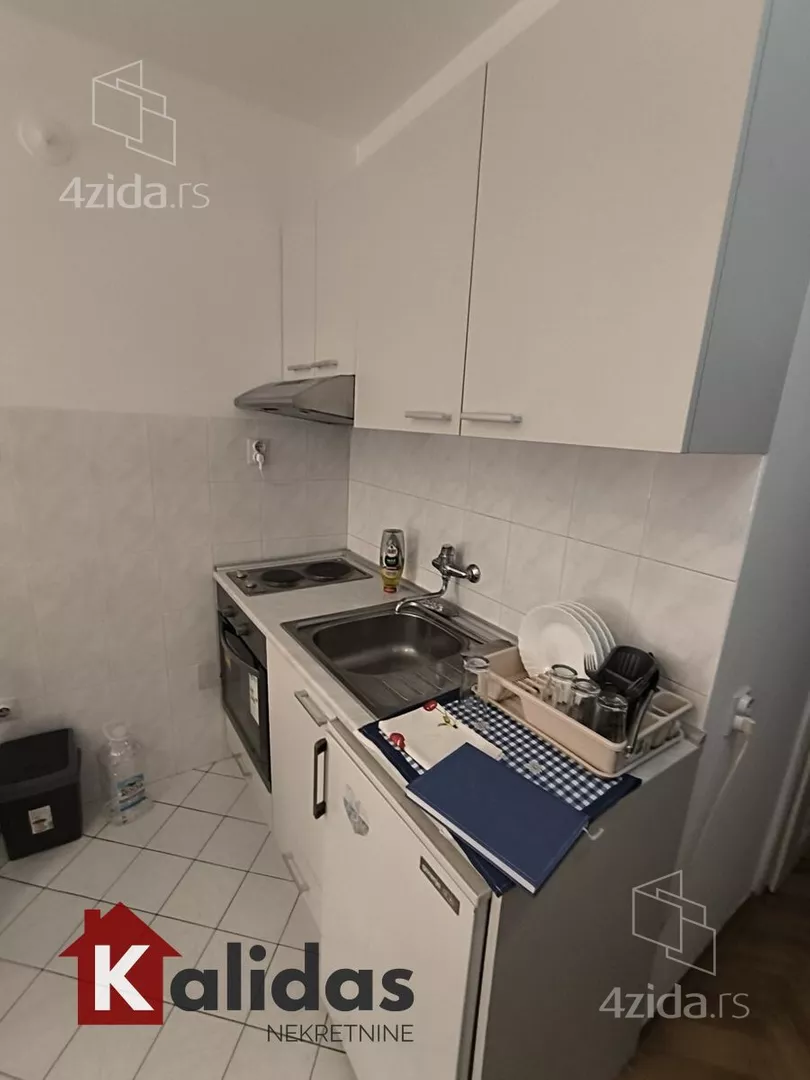 Garsonjera | 4zida