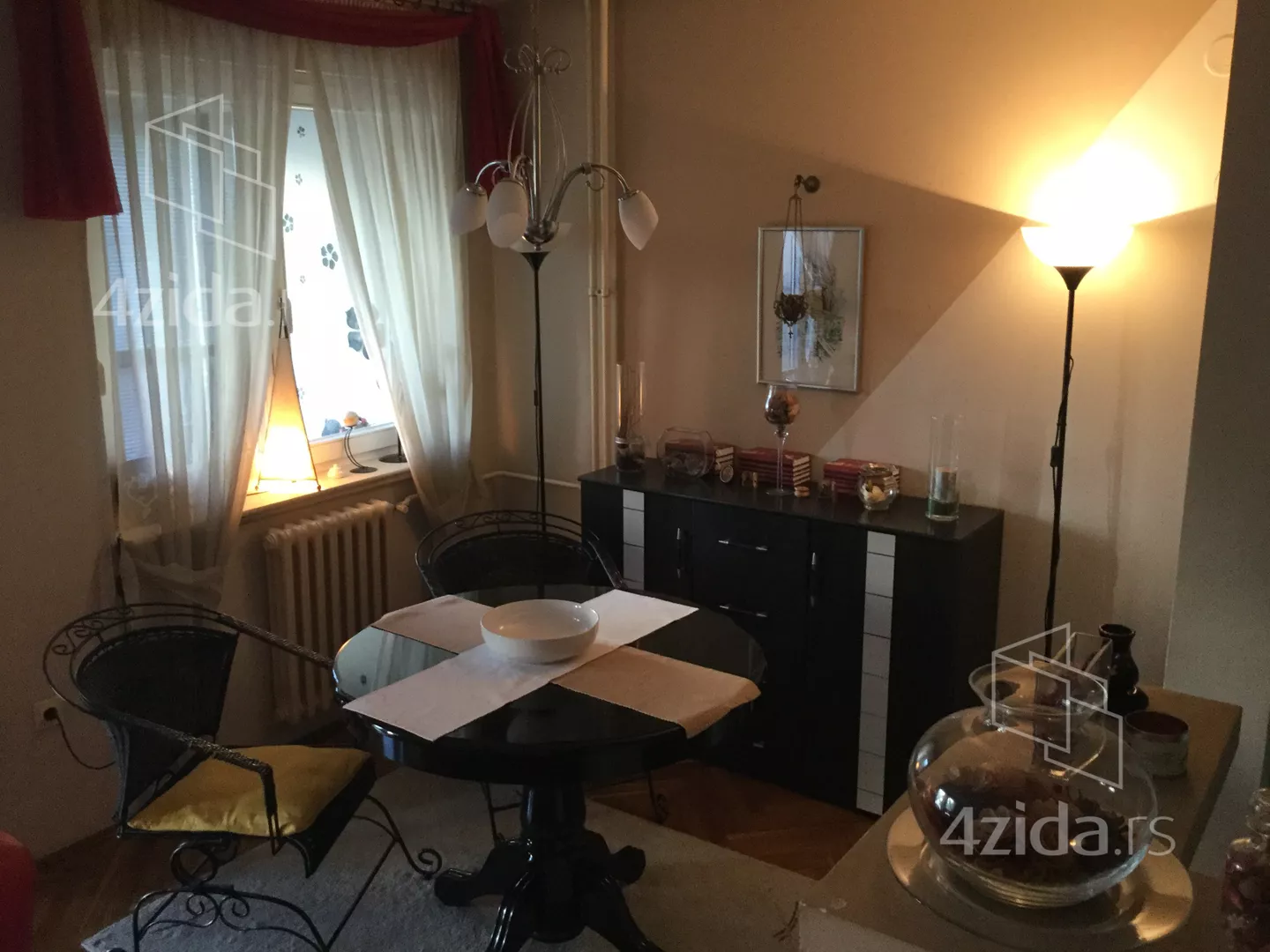 Troiposoban stan | 4zida