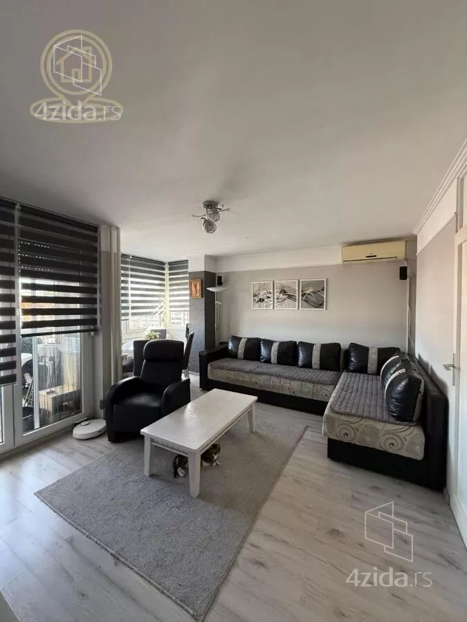 Dvoiposoban stan | 4zida