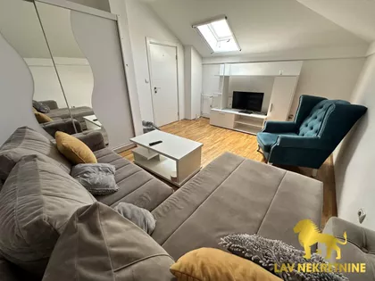 RUMENAČKI PUT | 4zida.rs
