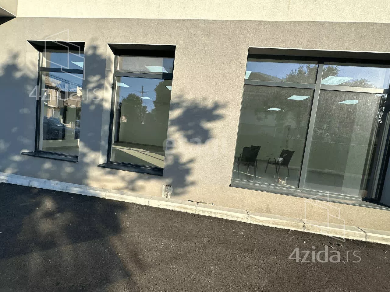 Lokal | 4zida