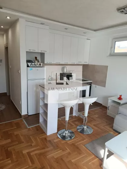 Lekino Brdo | 4zida.rs