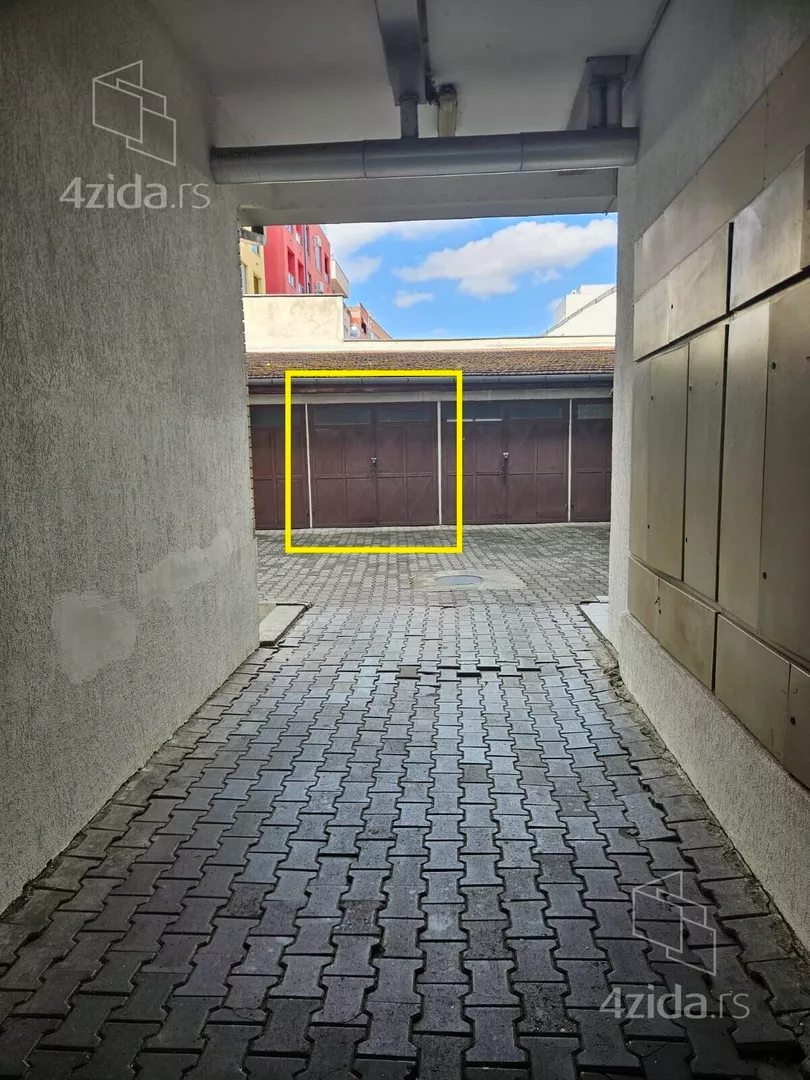 Garaža | 4zida