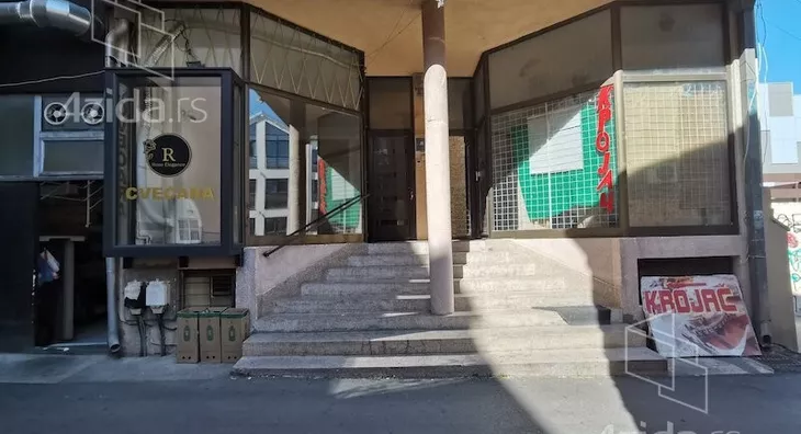 Poslovni prostor | 4zida