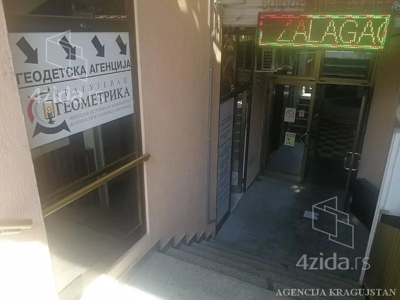 Poslovni prostor | 4zida