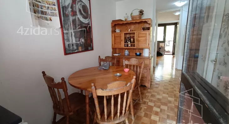 Četvoroiposoban stan | 4zida