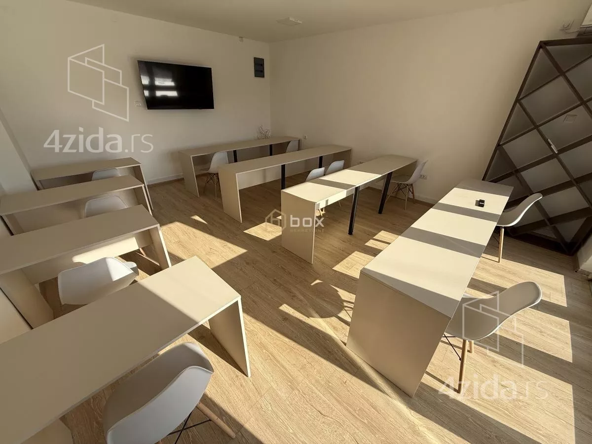 Četvoroiposoban stan | 4zida