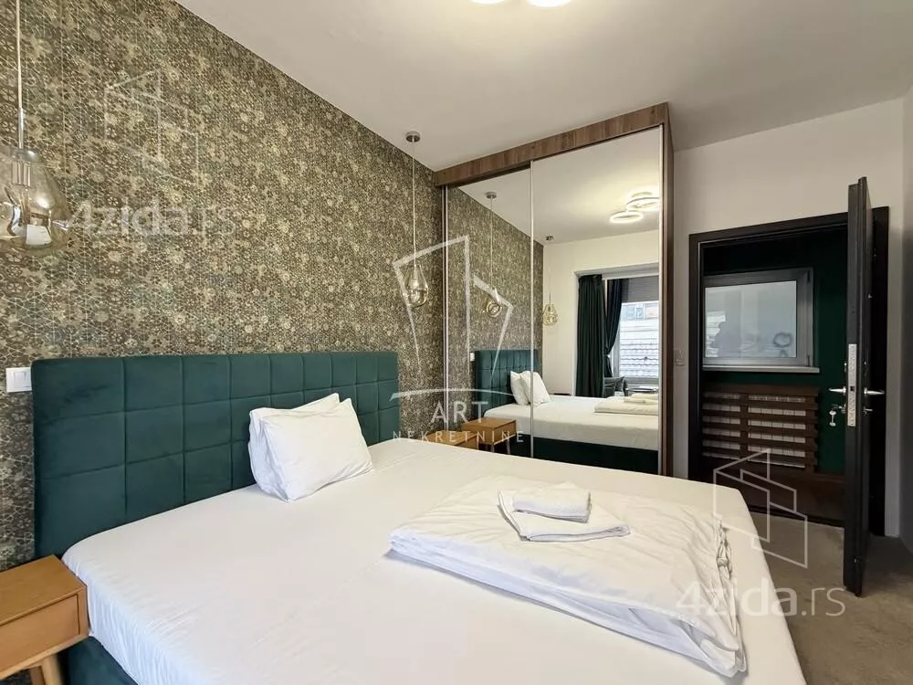 Petosoban stan | 4zida