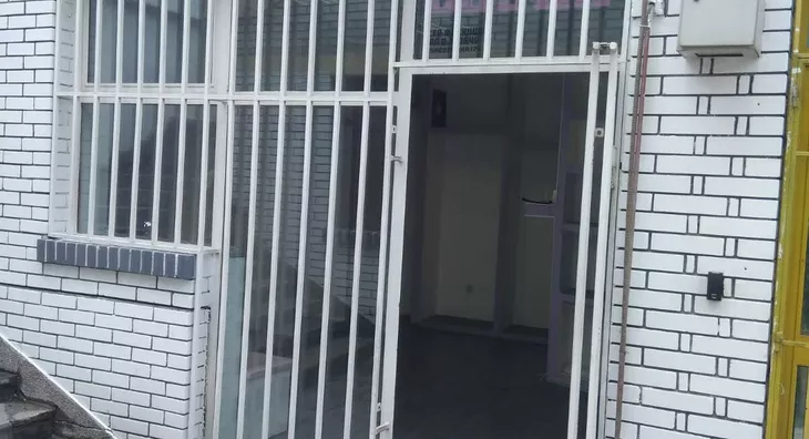 Lokal | 4zida
