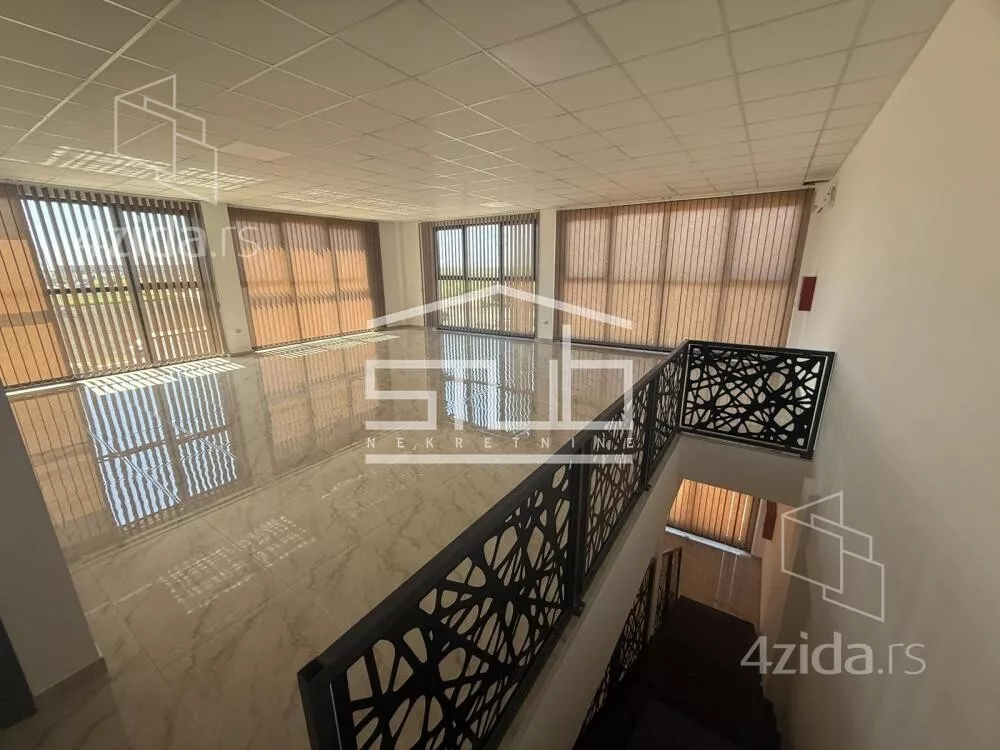 Hala | 4zida