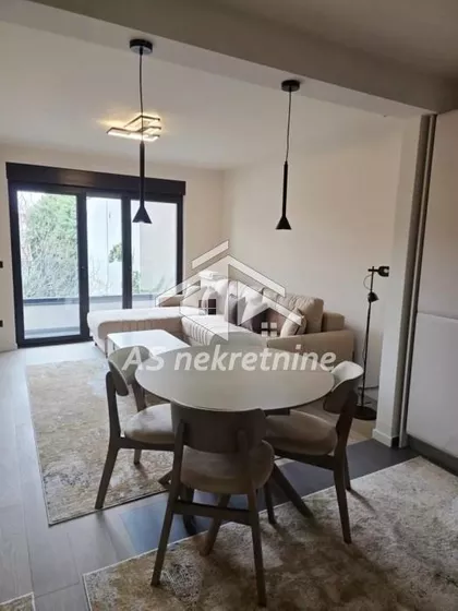 Lekino Brdo | 4zida.rs