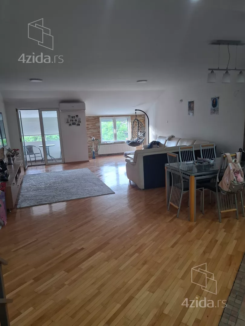 Četvorosoban stan | 4zida