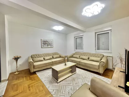 Milana Rakića | 4zida.rs