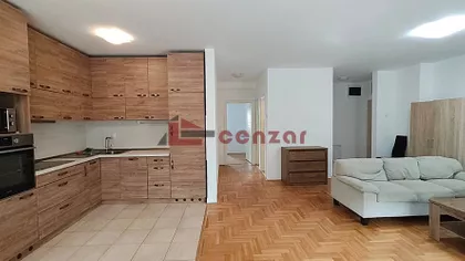 Centar 3 | 4zida.rs