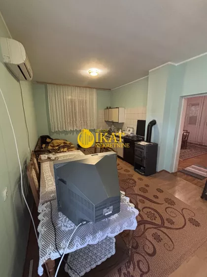 Zmaj Jovina | 4zida.rs