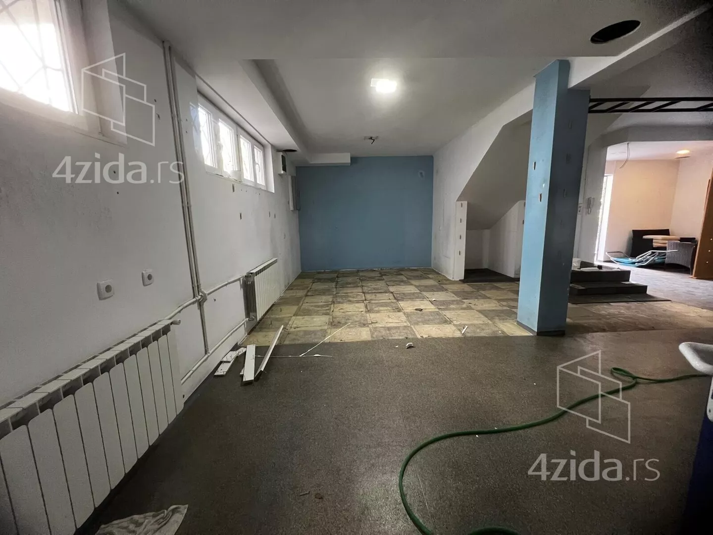 Lokal | 4zida