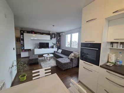 Adamovićevo Naselje | 4zida.rs