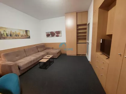 Gvozdićeva | 4zida.rs