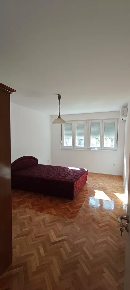 Pabla Nerude 4 | 4zida.rs