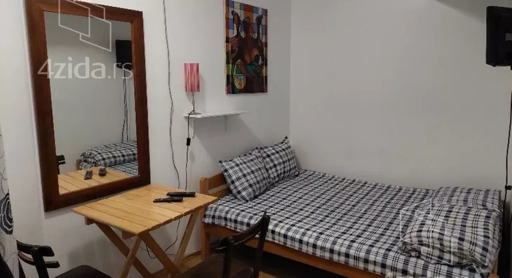 Petosoban stan | 4zida