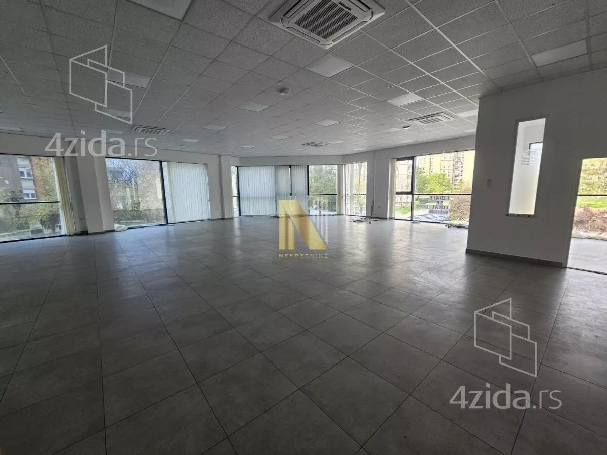 Poslovni prostor | 4zida