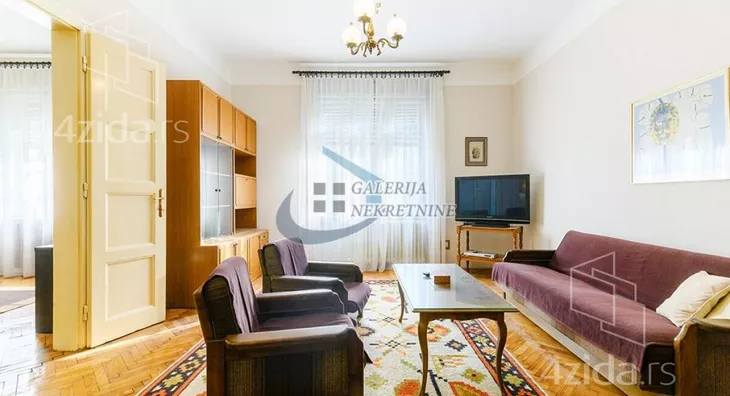 Četvoroiposoban stan | 4zida