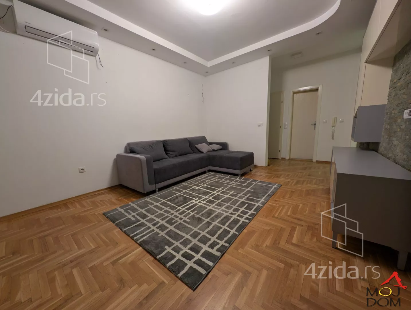 Šestosoban stan | 4zida