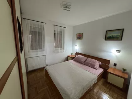 Tone Hadžića | 4zida.rs