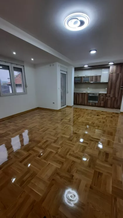 Trg Kosturnica | 4zida.rs