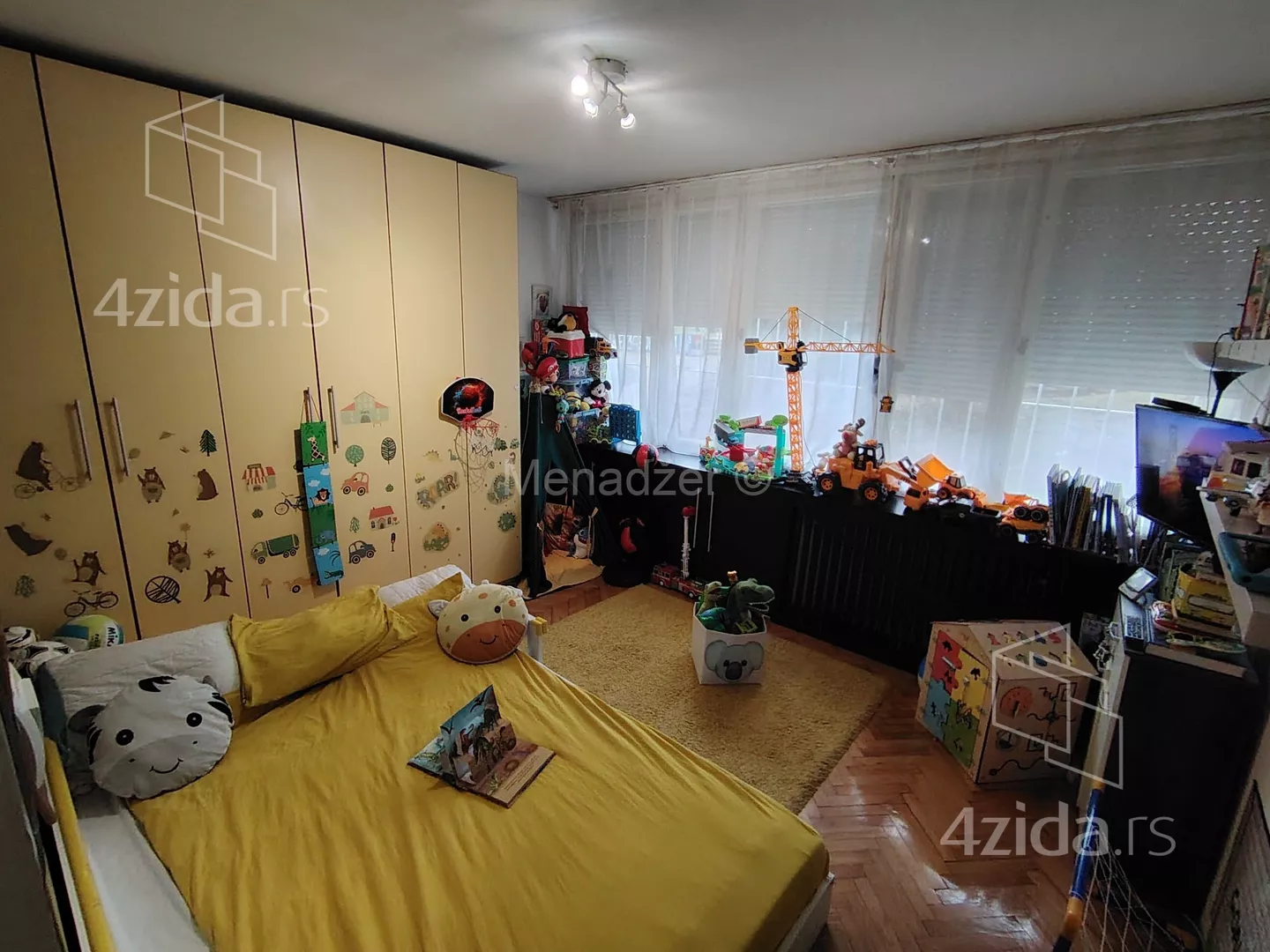 Troiposoban stan | 4zida