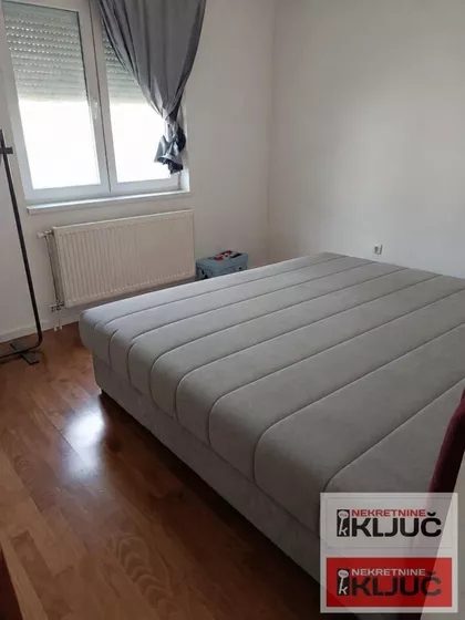 Lipov Gaj | 4zida.rs