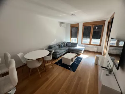 Tadije Sondermajera | 4zida.rs