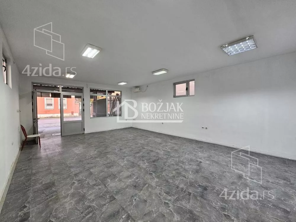 Poslovni prostor | 4zida