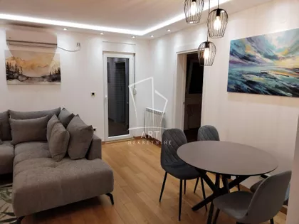 Krfska | 4zida.rs