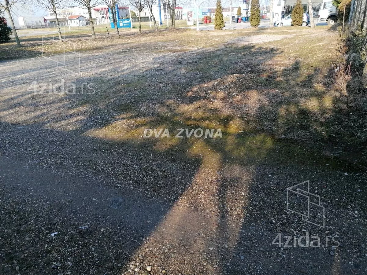 Poslovna zgrada | 4zida