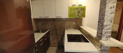 Željka MIhajlovića 81b | 4zida.rs