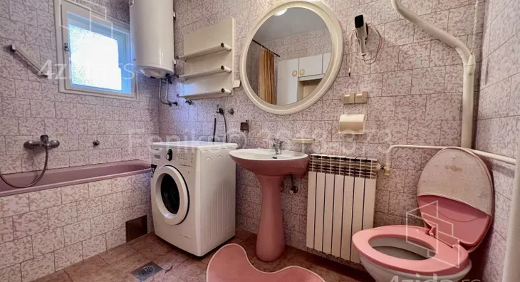 Četvoroiposoban stan | 4zida