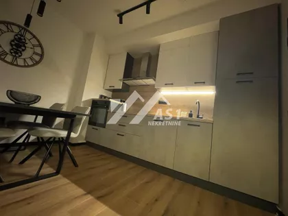 Bulevar Cara Lazara | 4zida.rs