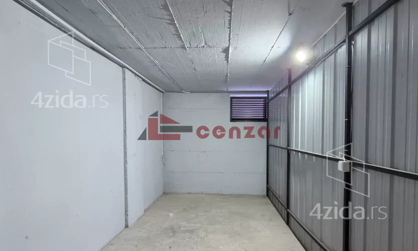 Garaža | 4zida