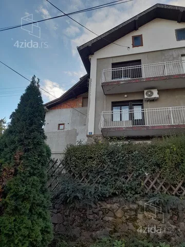 3-etažna kuća | 4zida