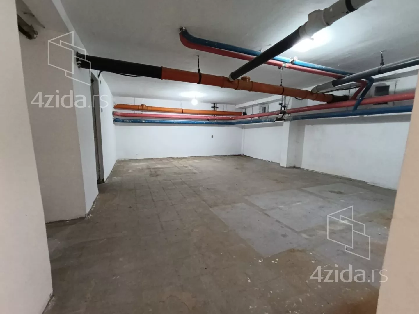 Poslovni prostor | 4zida