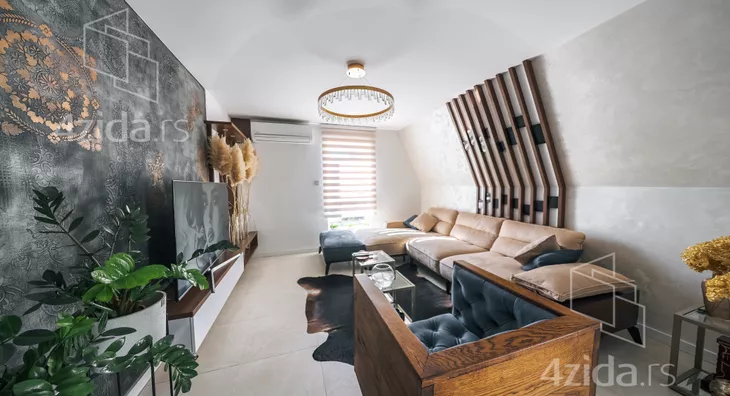 Petosoban stan | 4zida