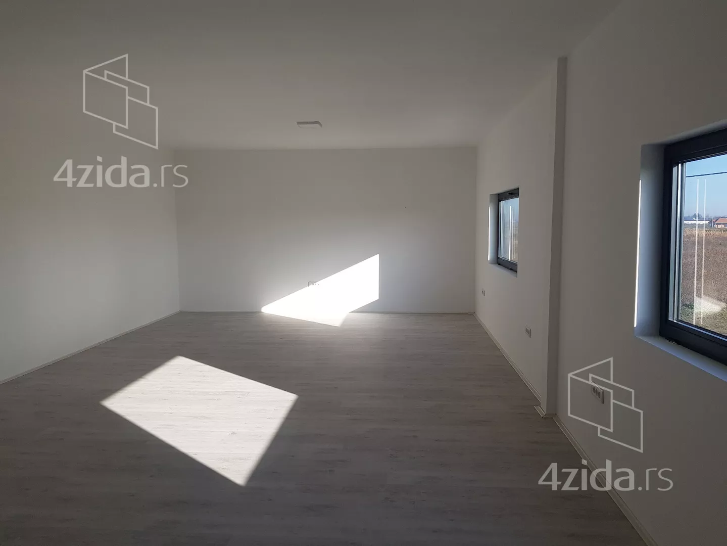 Hala | 4zida