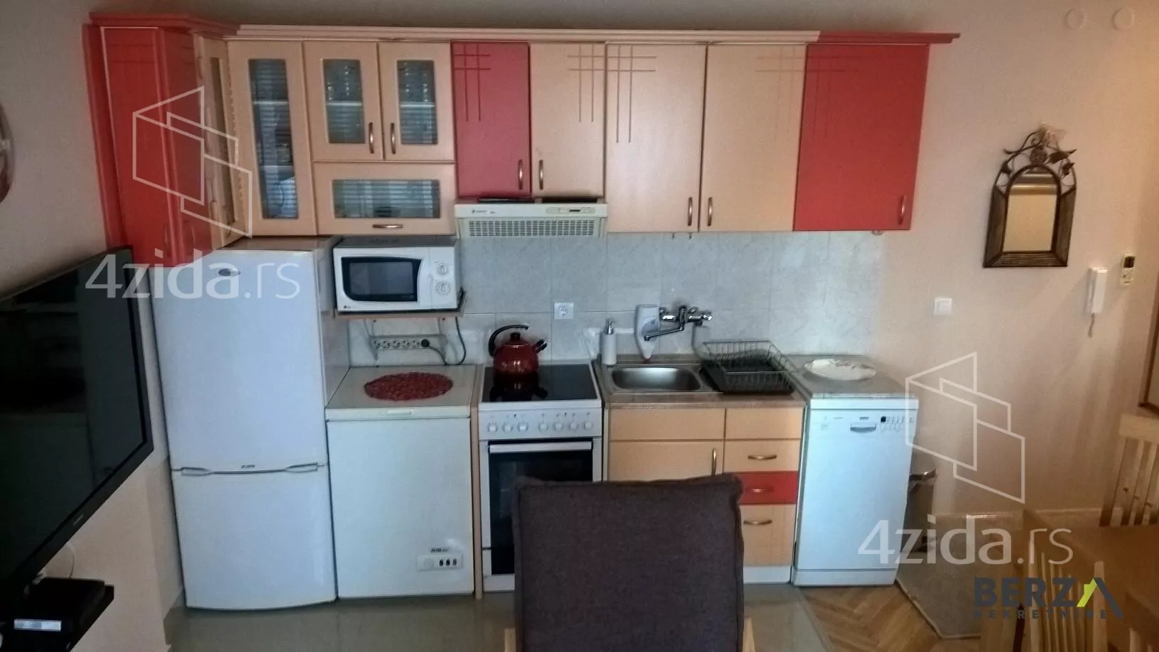 Dvoiposoban stan | 4zida