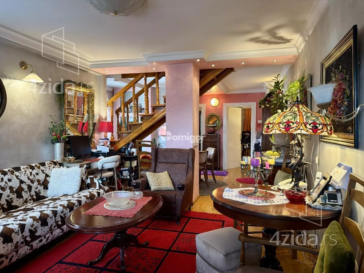 Četvoroiposoban stan | 4zida