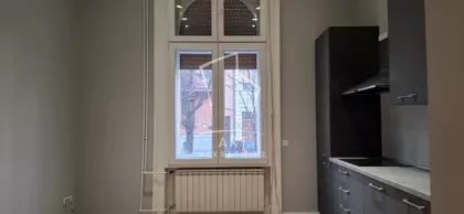 Francuska | 4zida.rs