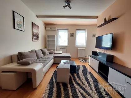 Bulevar Oslobođenja | 4zida.rs