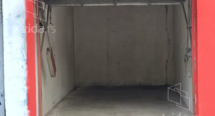 Garaža | 4zida