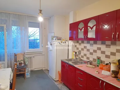 Prvomajska | 4zida.rs